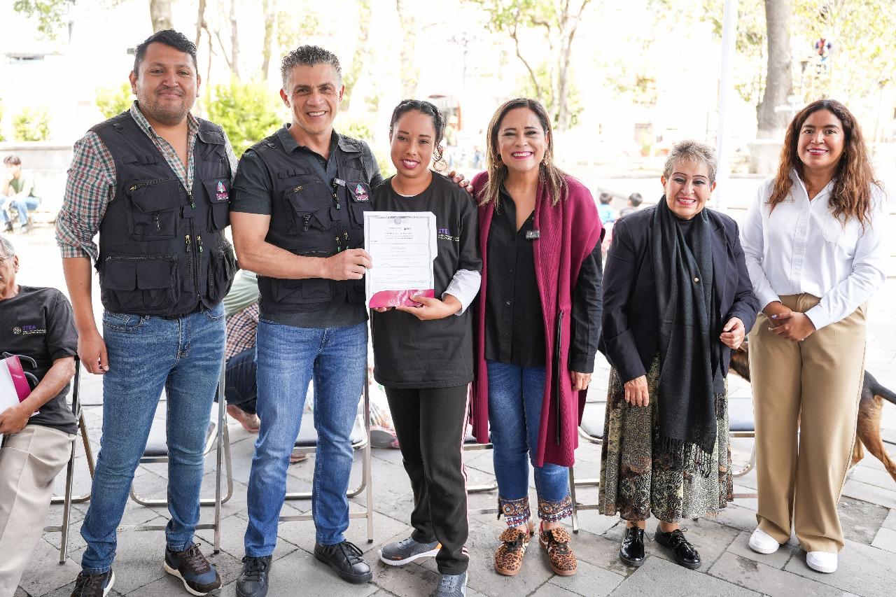Logran salir del rezago educativo 200 ciudadanos de la capital gracias al gobierno de Alfonso Sánchez García y del ITEA